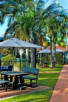 98 3* Rockhampton